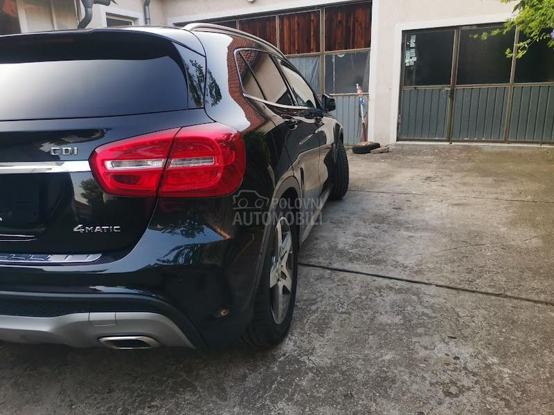 Mercedes Benz GLA 220 AMG-LINE 4MATIK