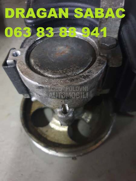 Servo pumpa