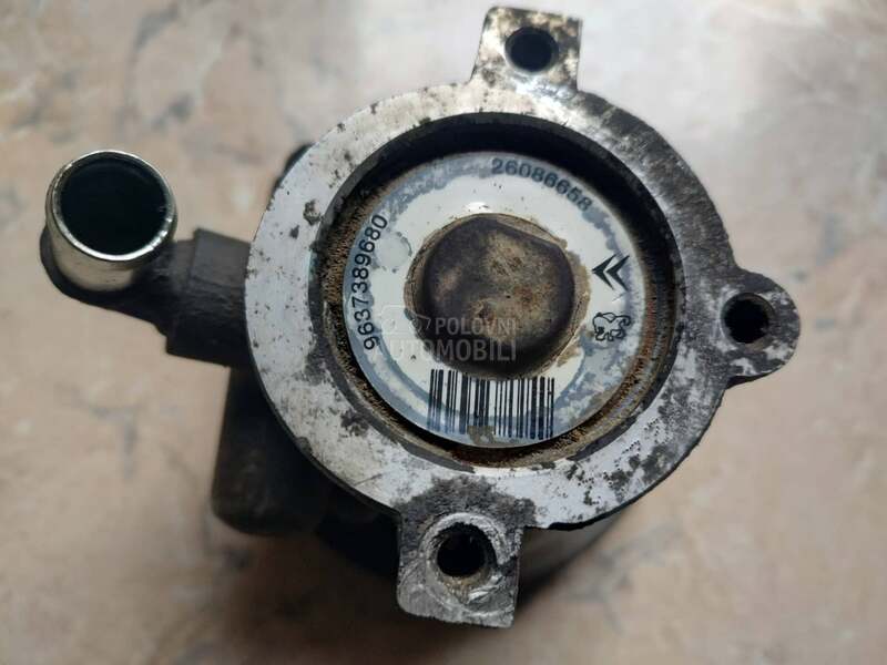 Servo pumpa