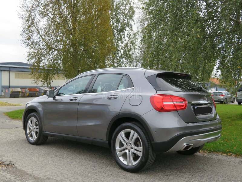 Mercedes Benz GLA 180 