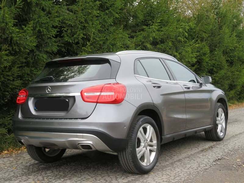Mercedes Benz GLA 180 