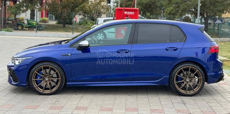 Volkswagen Golf 8 R 420/IQ/Akrapovic