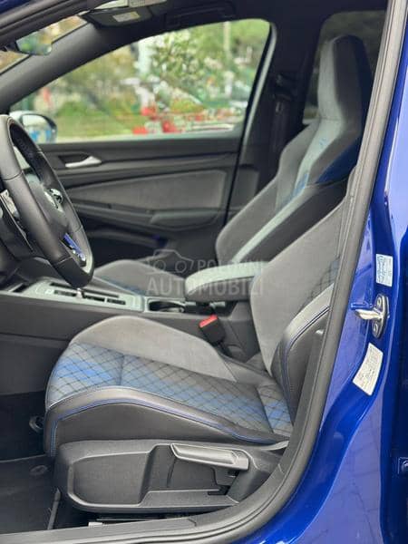 Volkswagen Golf 8 R 420/IQ/Akrapovic