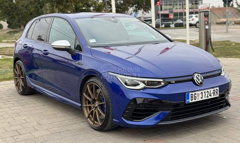 Volkswagen Golf 8 R 420/IQ/Akrapovic