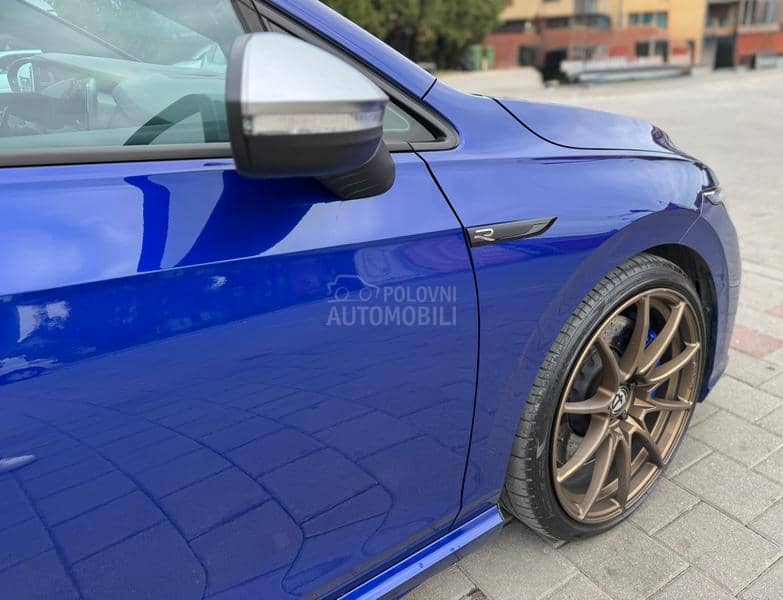 Volkswagen Golf 8 R 420/IQ/Akrapovic
