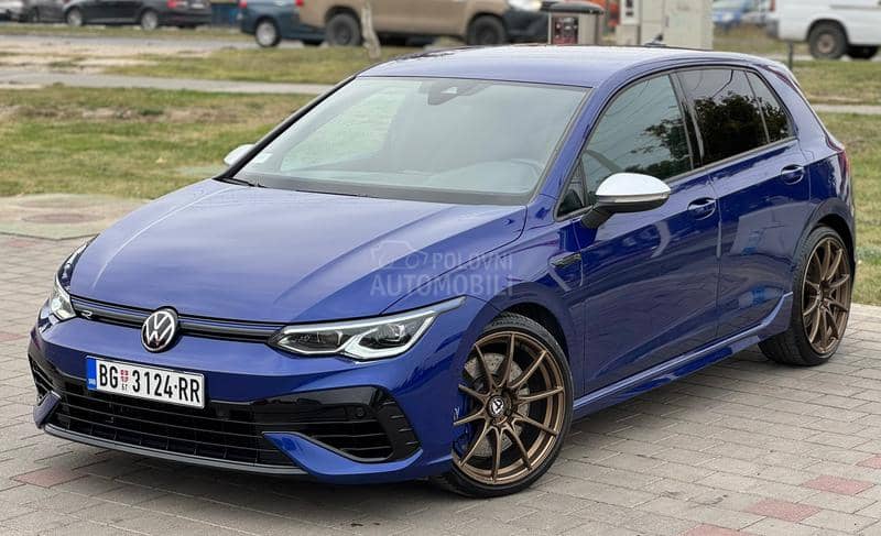Volkswagen Golf 8 R 420/IQ/Akrapovic