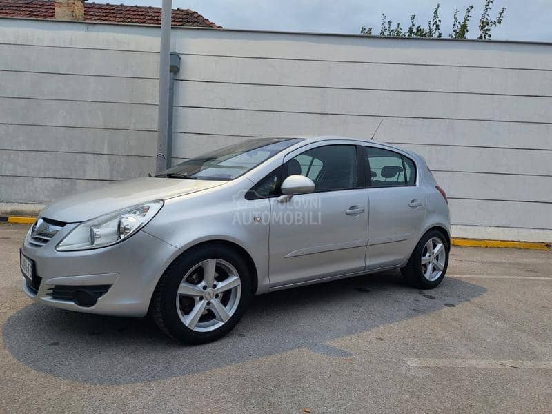 Opel Corsa D 1.7 COSMO