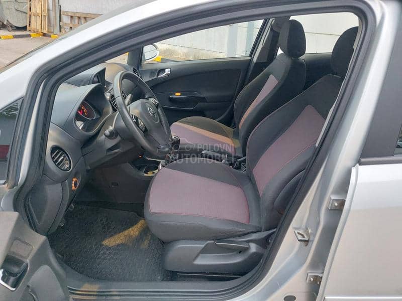 Opel Corsa D 1.7 COSMO
