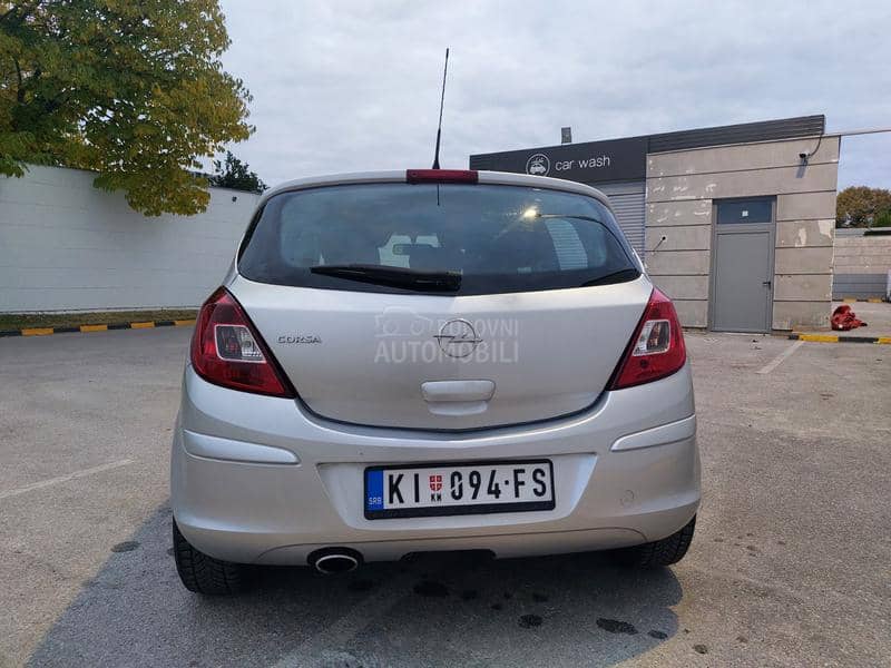 Opel Corsa D 1.7 COSMO