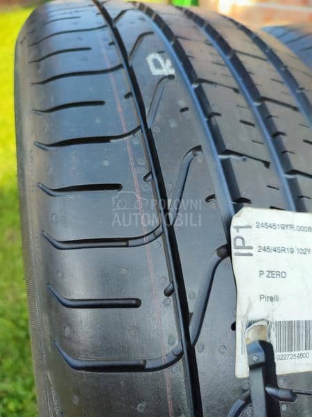Pirelli 245/45 R19 Letnja