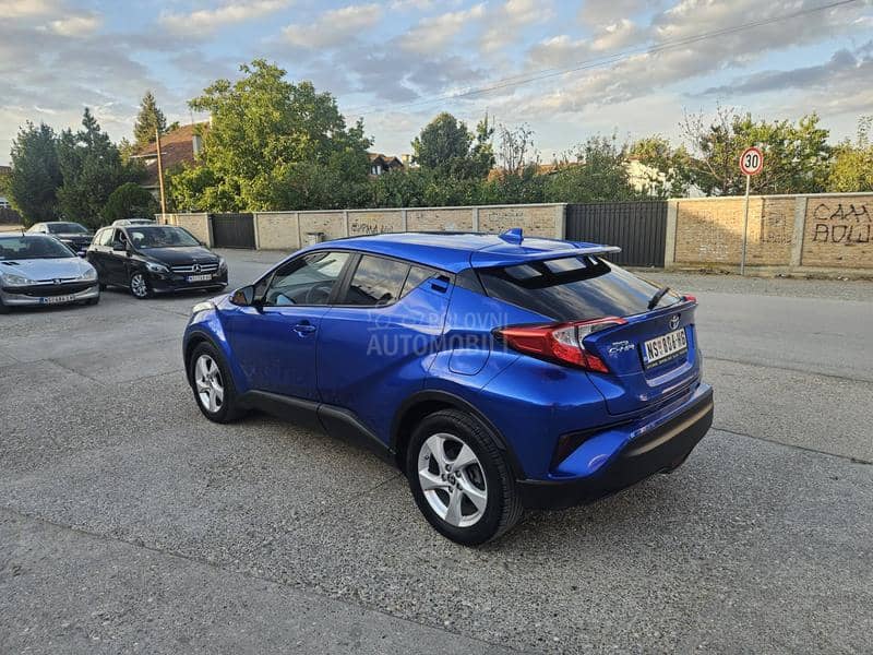 Toyota C-HR Serv isna  istoria