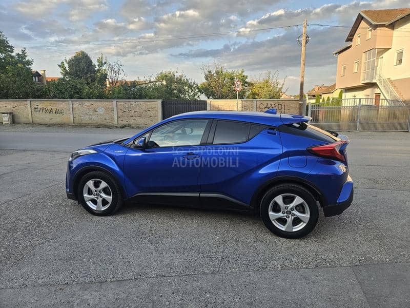 Toyota C-HR Serv isna  istoria