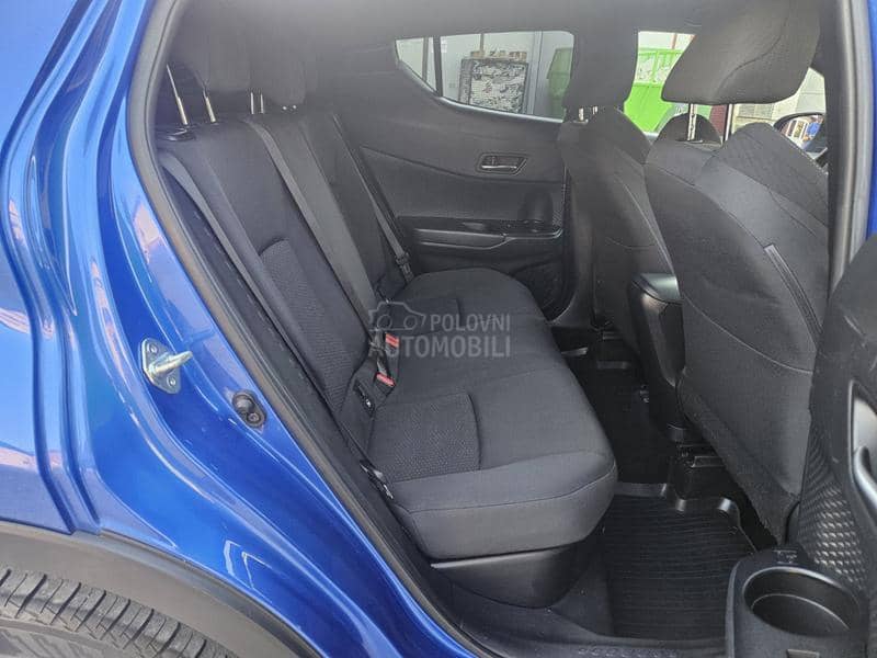 Toyota C-HR Serv isna  istoria