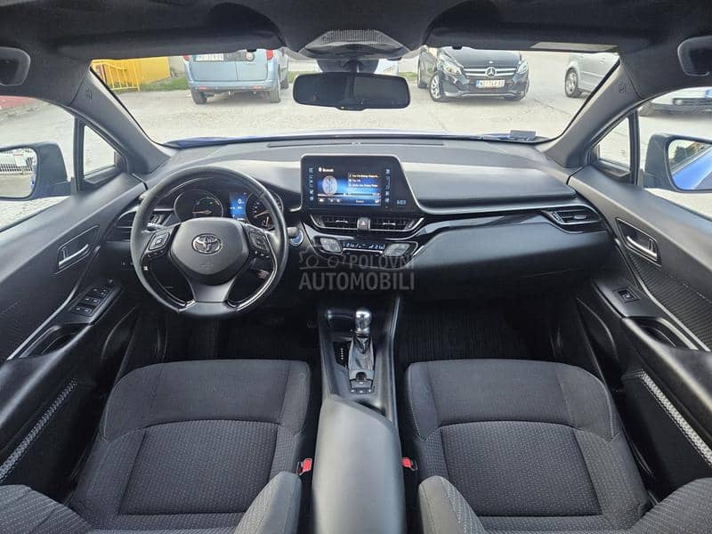 Toyota C-HR Serv isna  istoria