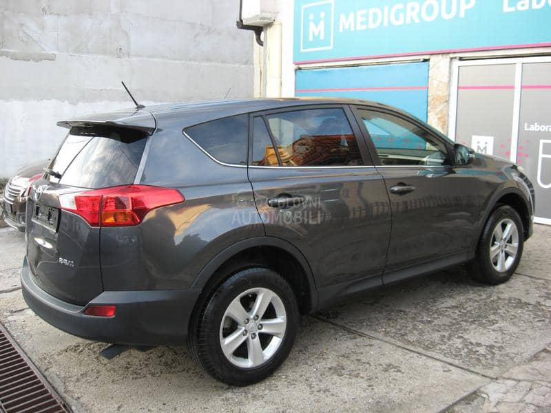 Toyota RAV 4 2.0 D