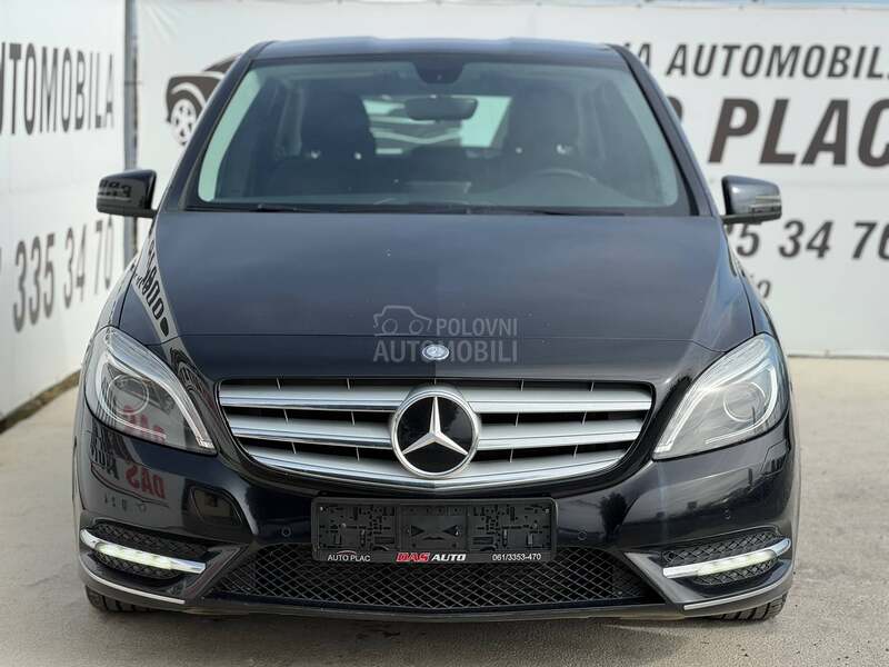 Mercedes Benz B 180 