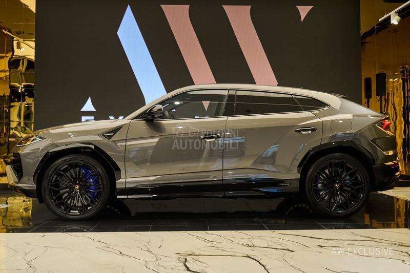 Lamborghini Urus SE V8 NEW