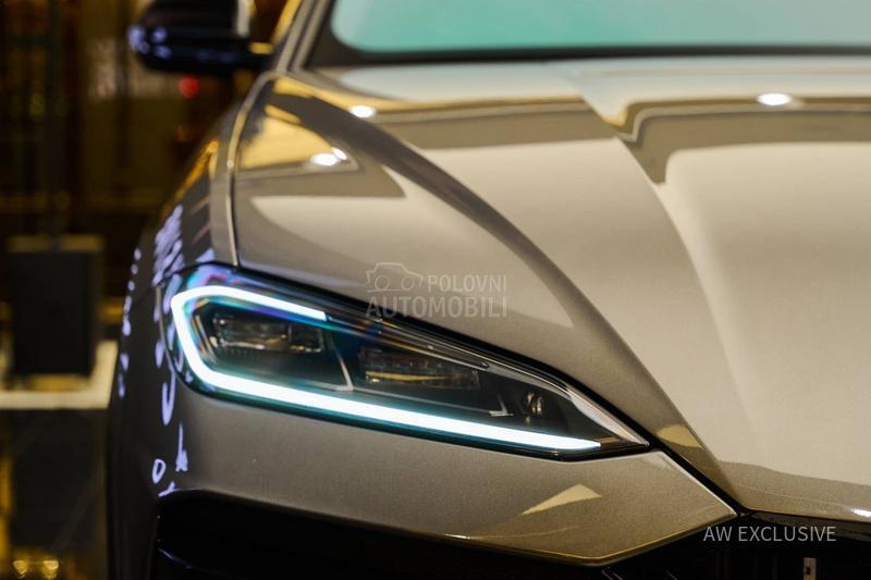 Lamborghini Urus SE V8 NEW