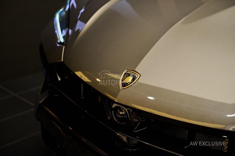 Lamborghini Urus SE V8 NEW