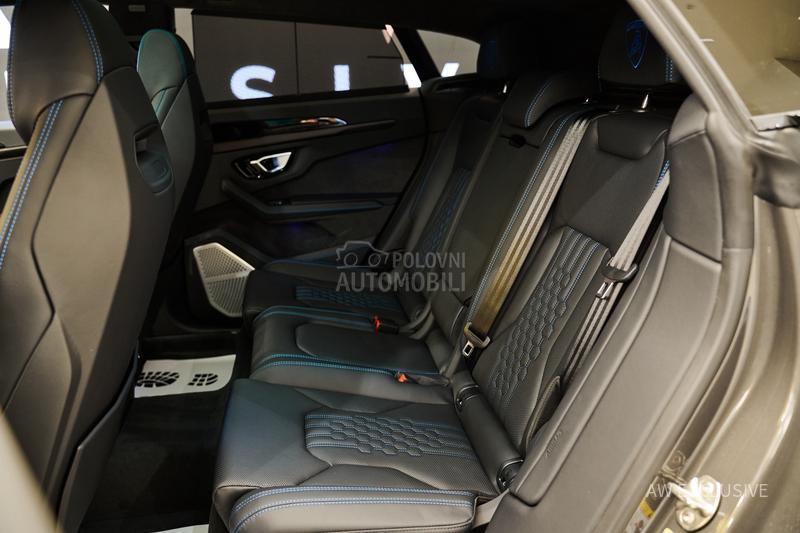 Lamborghini Urus SE V8 NEW