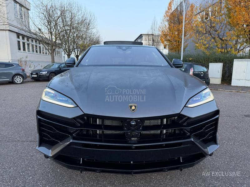 Lamborghini Urus SE V8 NEW