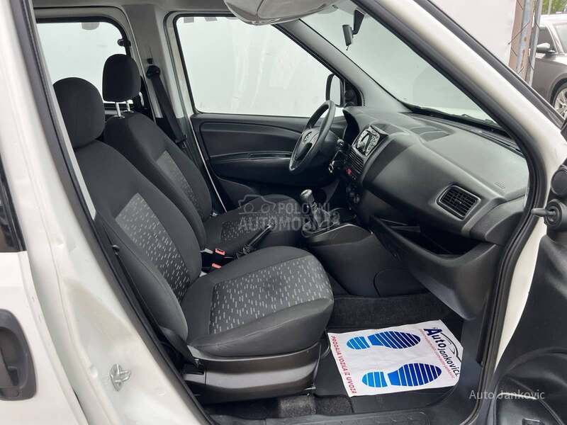 Opel Combo N 1  100 000 k m