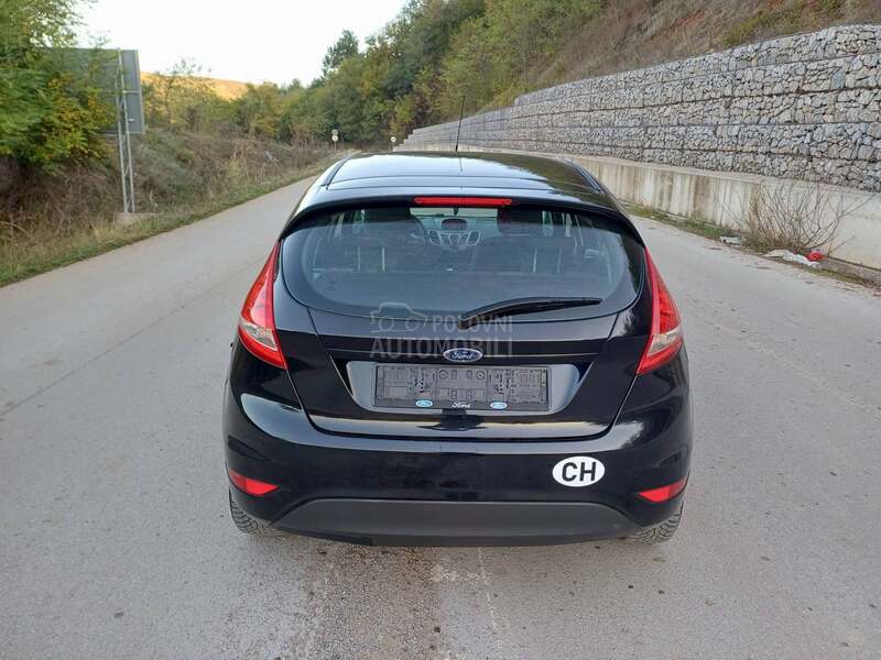 Ford Fiesta 1.25i TREND CH