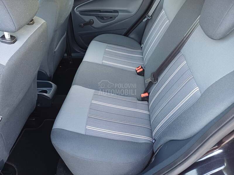 Ford Fiesta 1.25i TREND CH