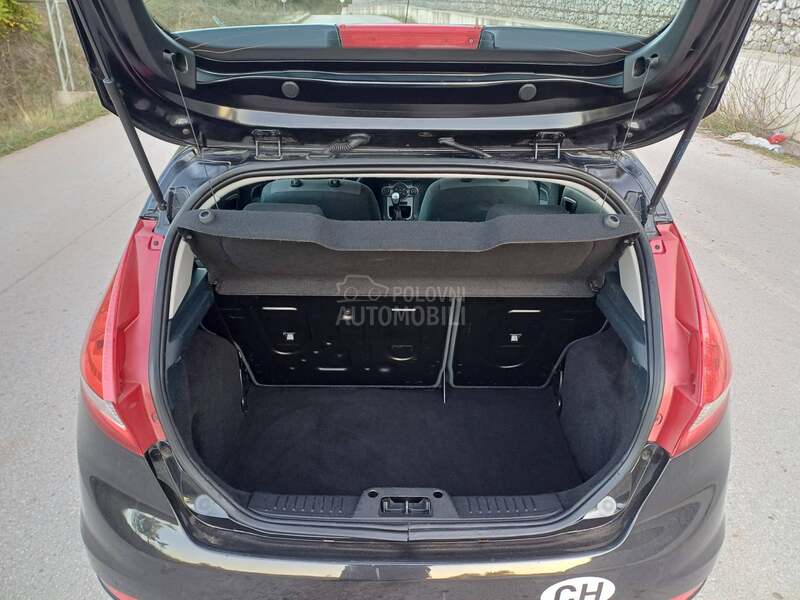 Ford Fiesta 1.25i TREND CH