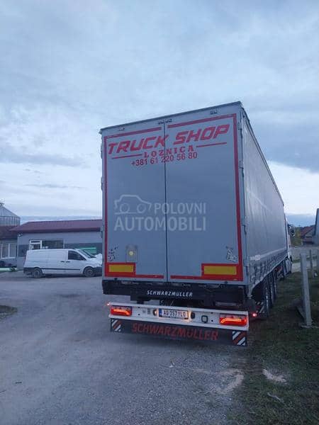 Schwarzmuller J Serie