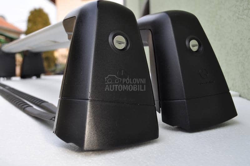 Originalni krovni nosaci C218