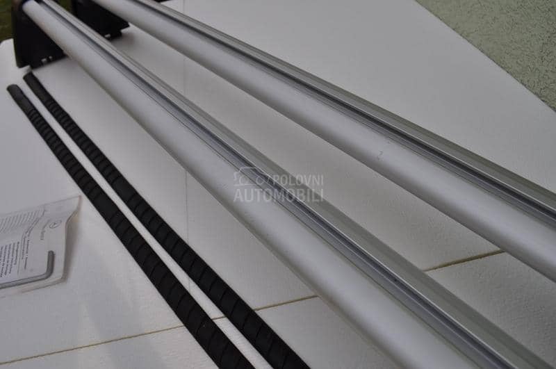 Originalni krovni nosaci C218