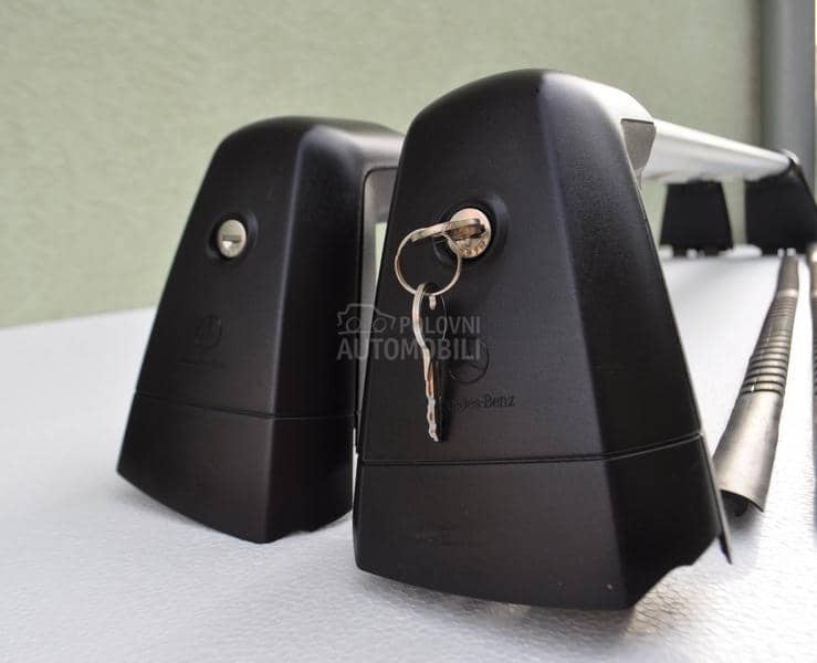 Originalni krovni nosaci C218