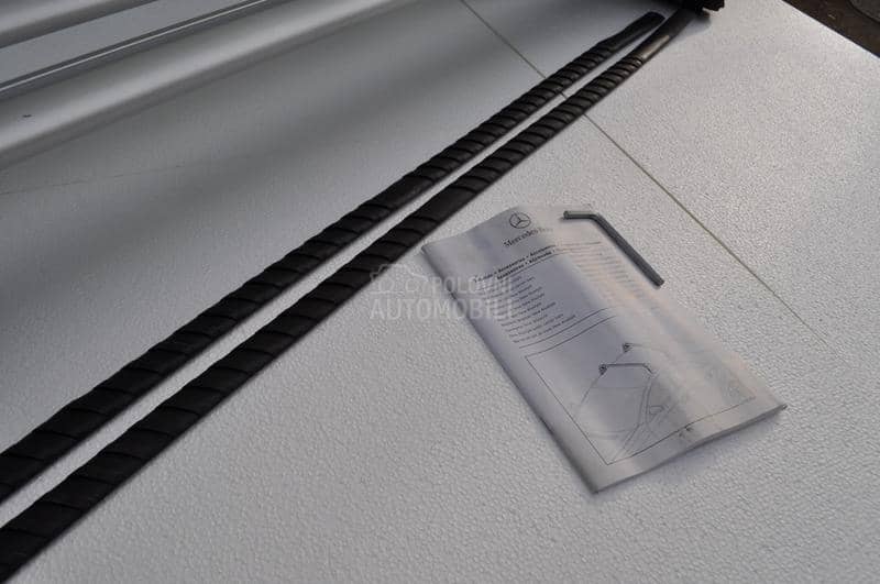 Originalni krovni nosaci C218