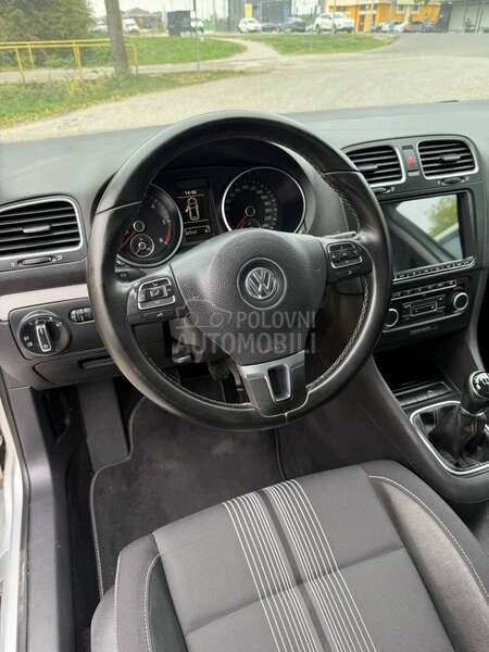 Volkswagen Golf 6 1.6TDI/MATCH/F-ULL/