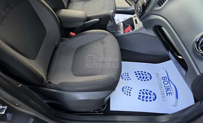 Renault Captur 0.9TCE INTENSE