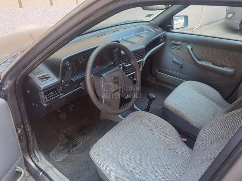 Opel Kadett 1.3 ohc
