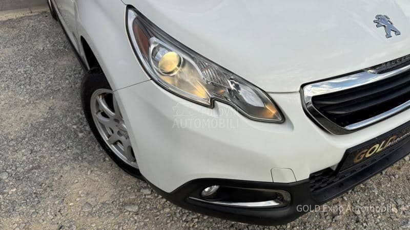 Peugeot 2008 1.2 VTi Allure