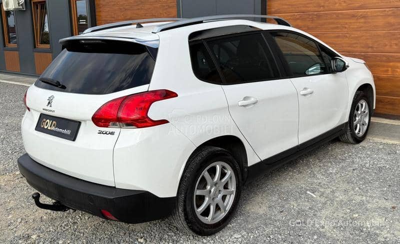 Peugeot 2008 1.2 VTi Allure