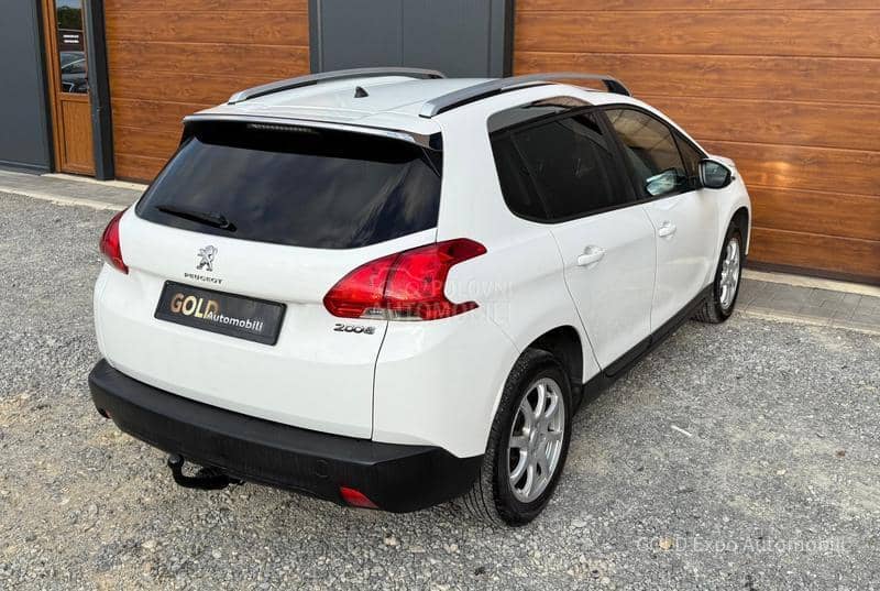 Peugeot 2008 1.2 VTi Allure