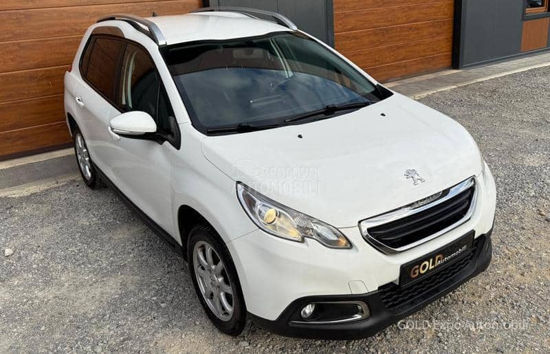 Peugeot 2008 1.2 VTi Allure