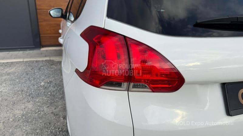 Peugeot 2008 1.2 VTi Allure