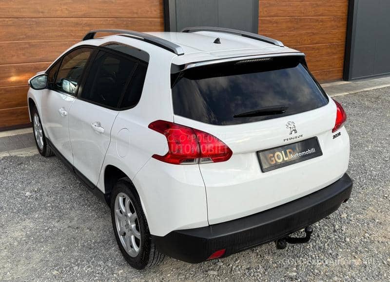 Peugeot 2008 1.2 VTi Allure
