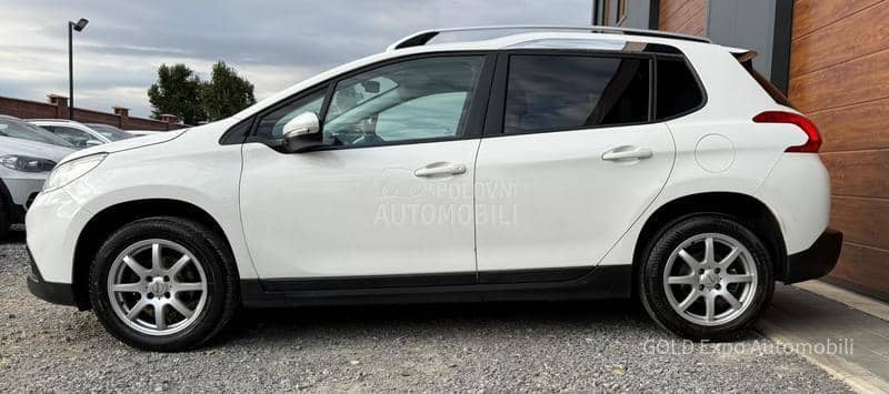 Peugeot 2008 1.2 VTi Allure