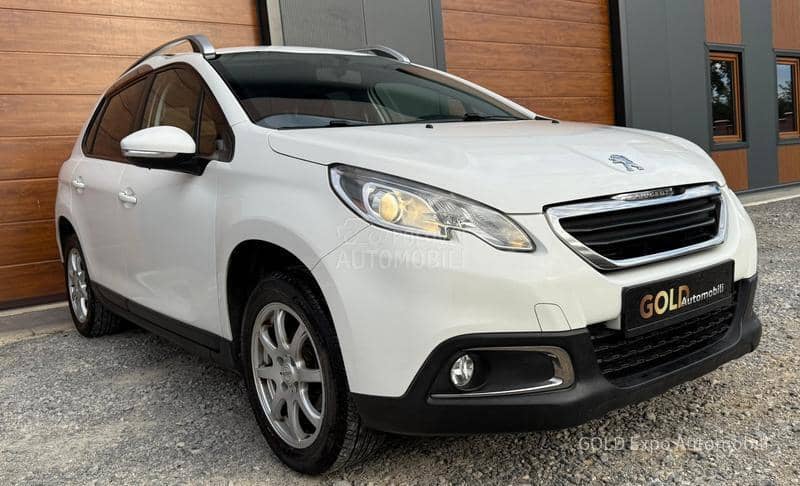 Peugeot 2008 1.2 VTi Allure