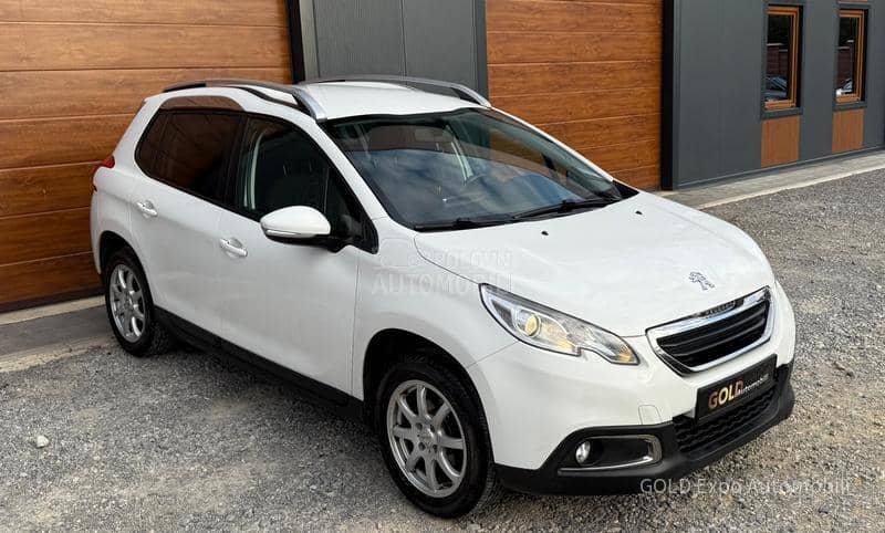 Peugeot 2008 1.2 VTi Allure