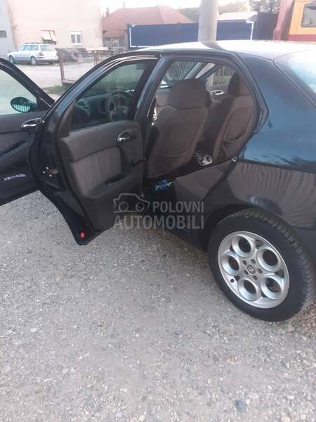 Alfa Romeo 156 