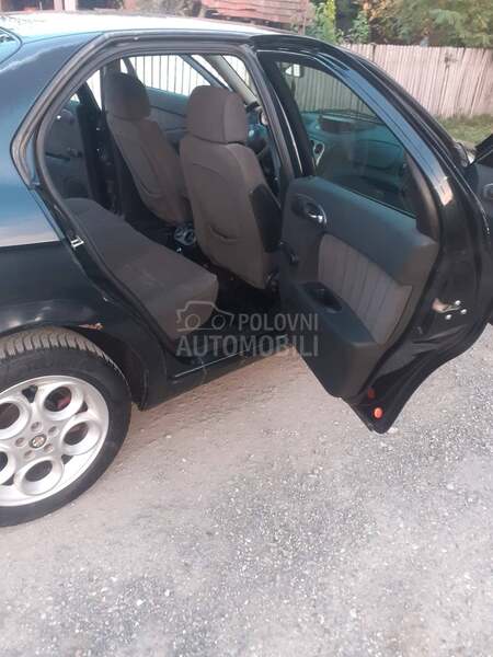 Alfa Romeo 156 