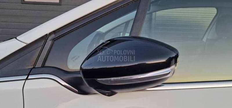 Peugeot 208 1.6 eHdi Feline/F.ul