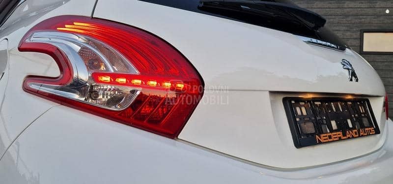 Peugeot 208 1.6 eHdi Feline/F.ul